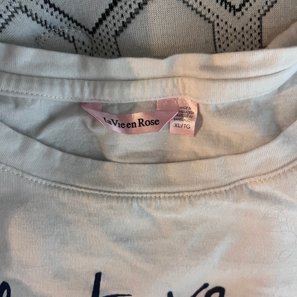 Lady’s pyjama set - Picture 3 of 3